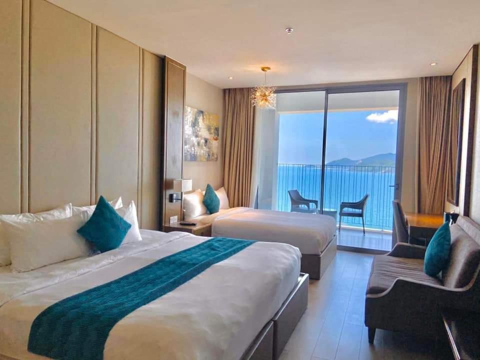 Oceanfront Panorama Residence Нячанг Екстер'єр фото