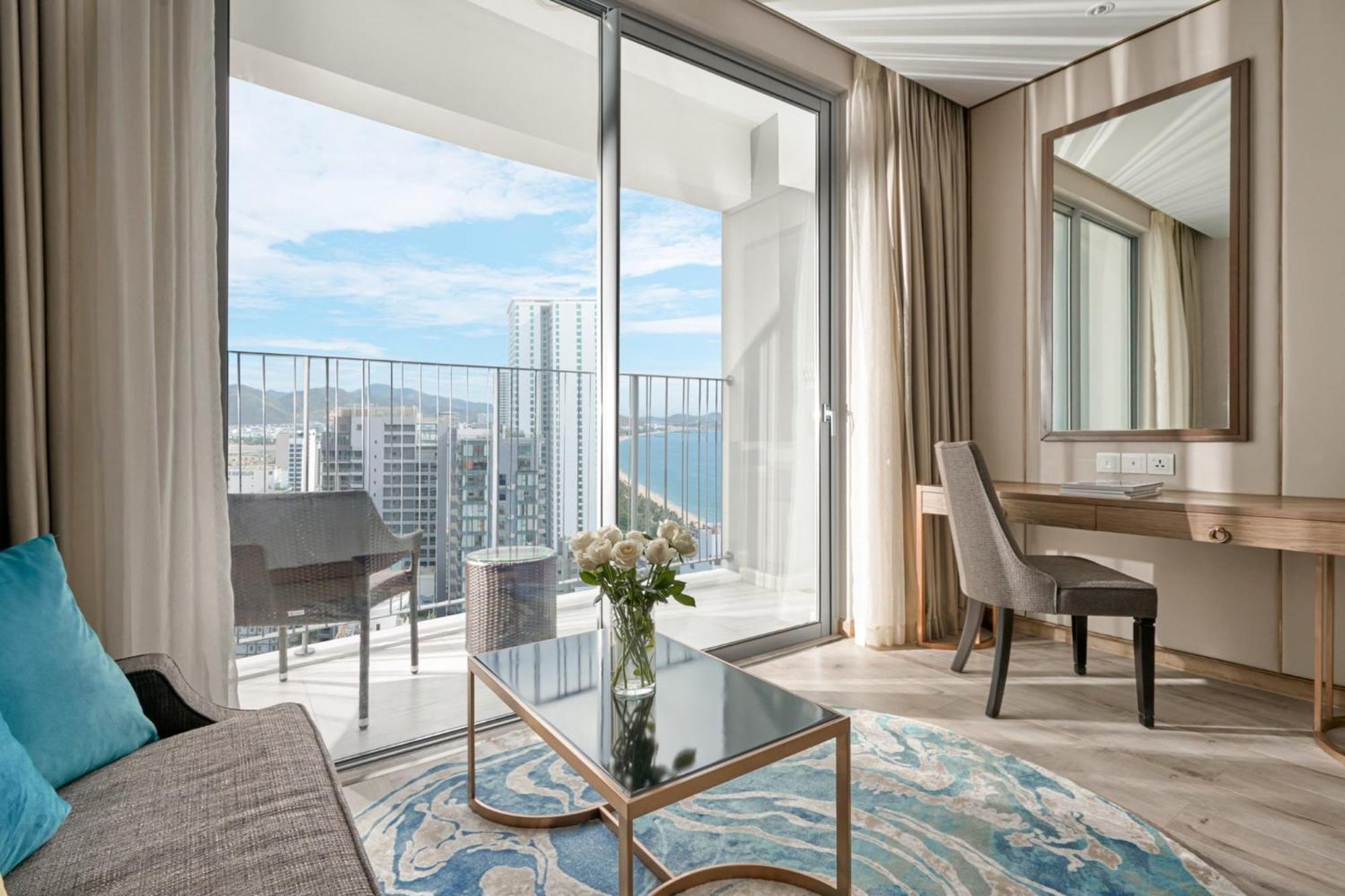 Oceanfront Panorama Residence Нячанг Екстер'єр фото