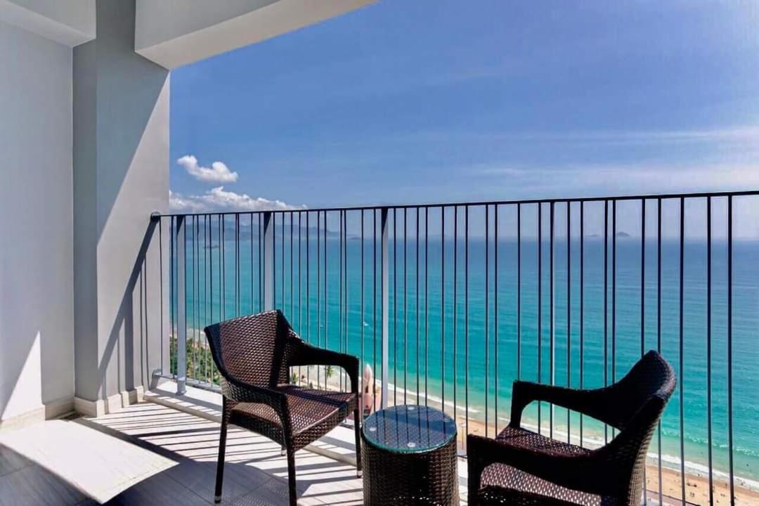 Oceanfront Panorama Residence Нячанг Екстер'єр фото
