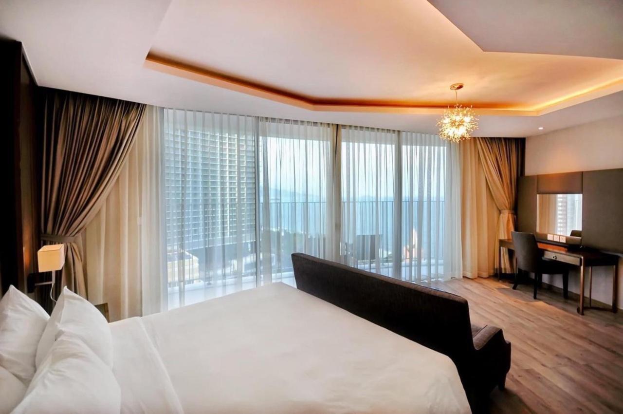 Oceanfront Panorama Residence Нячанг Екстер'єр фото