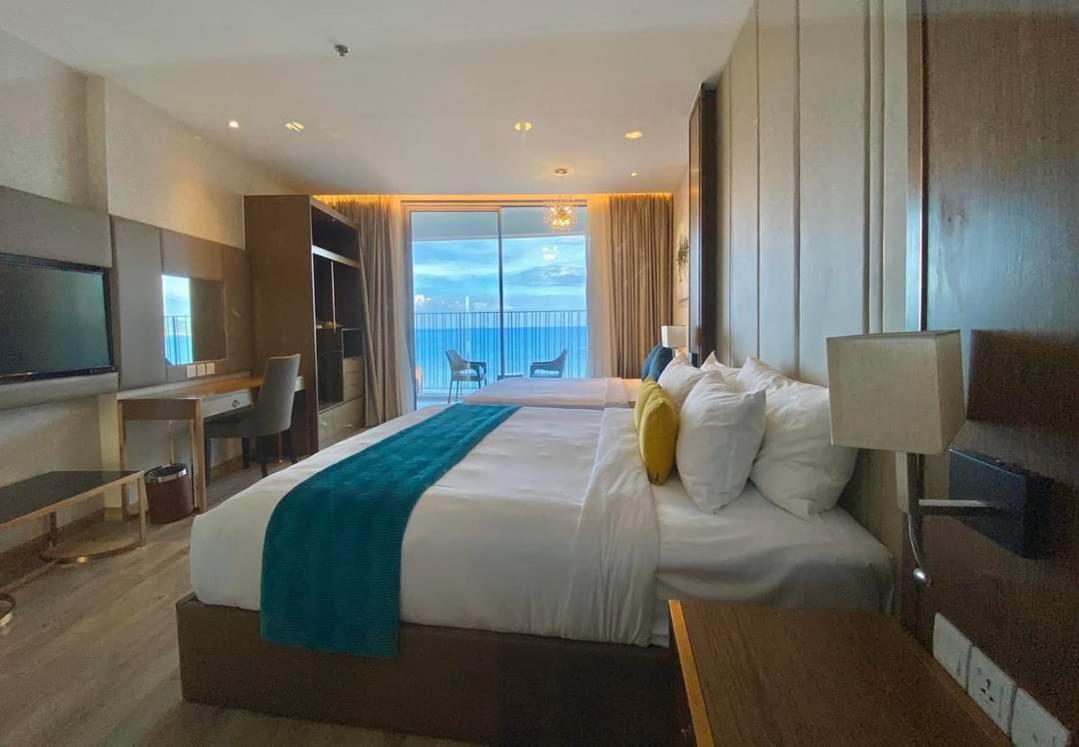 Oceanfront Panorama Residence Нячанг Екстер'єр фото