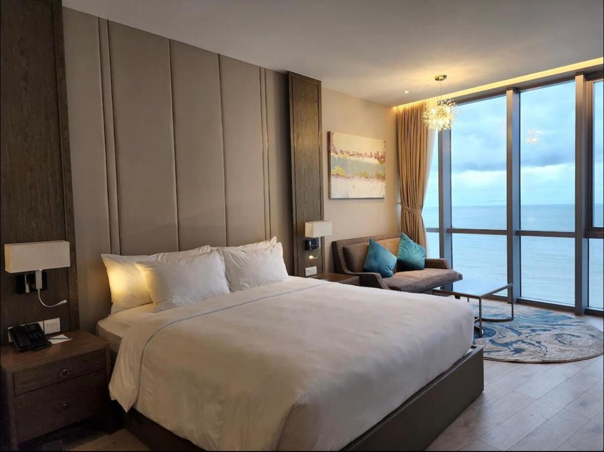 Oceanfront Panorama Residence Нячанг Екстер'єр фото